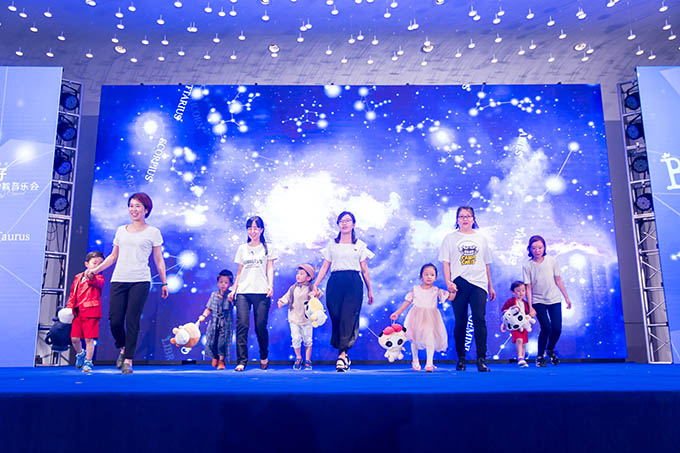 夢幻星空秀，嬰智貝佳12星寶之SHOW TIME！
